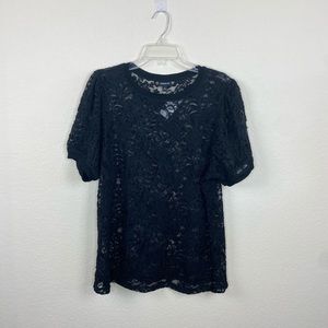 Torrid Black Lace Top with puff sleeve size 2X